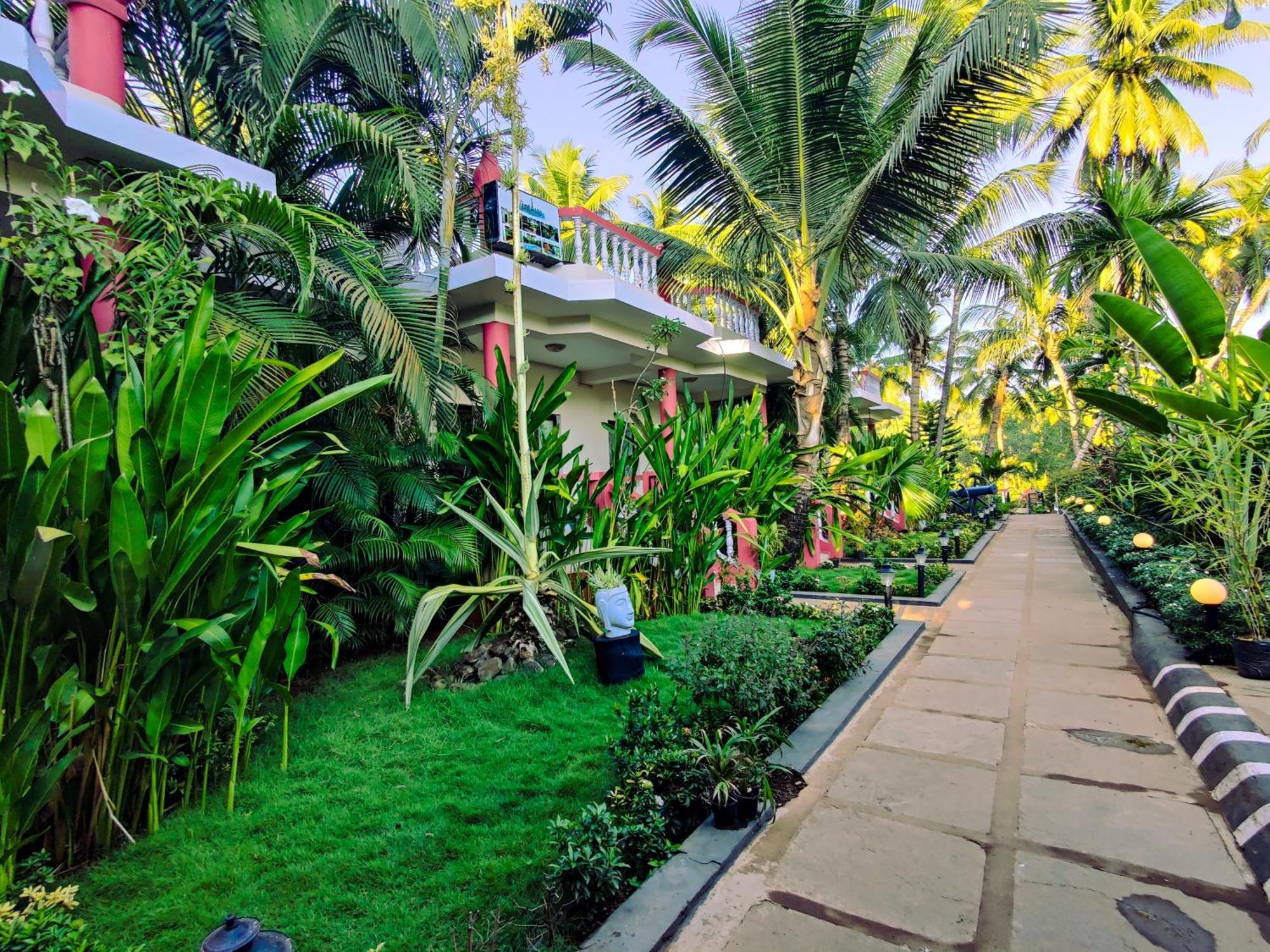 Vintage Beach Resort Agonda Exterior photo